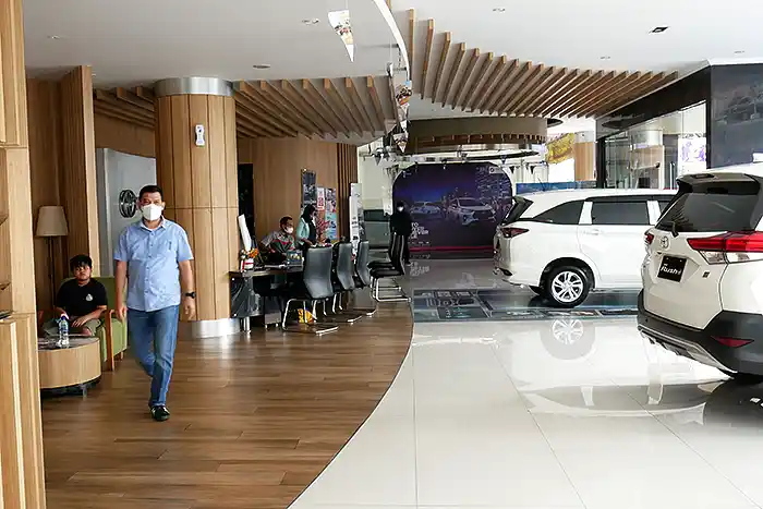 Dealer Toyota Depok Indoor 1
